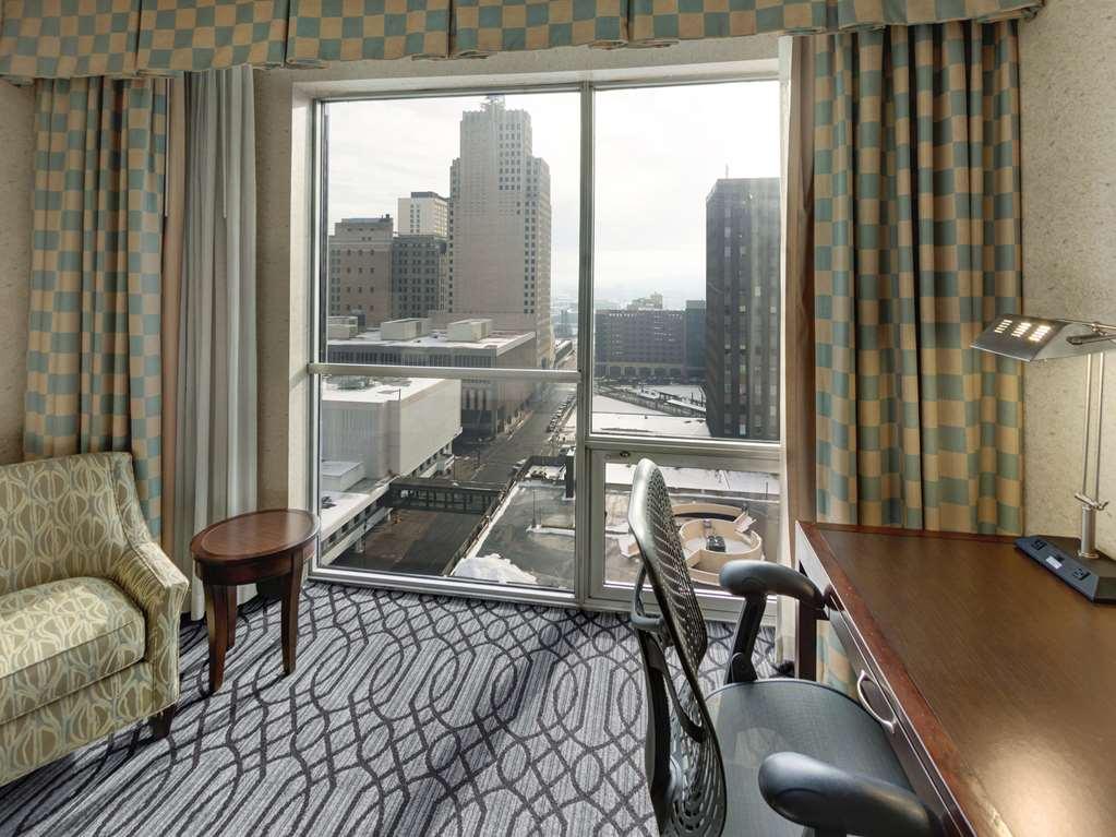 מלון סיינט פול Doubletree By Hilton St Paul Downtown חדר תמונה